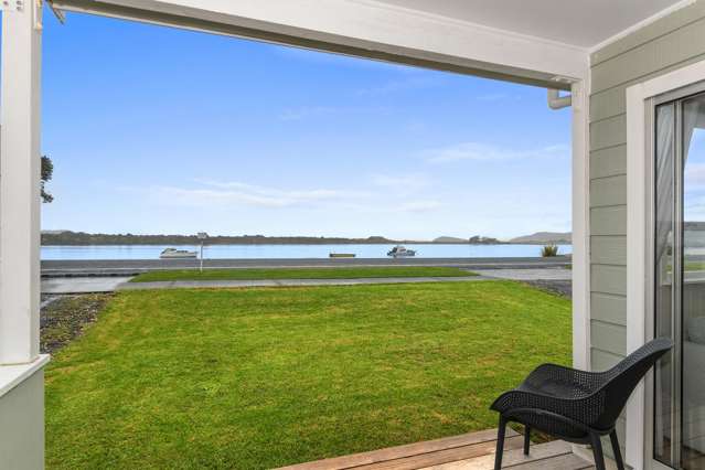 Coastal cool with income potential