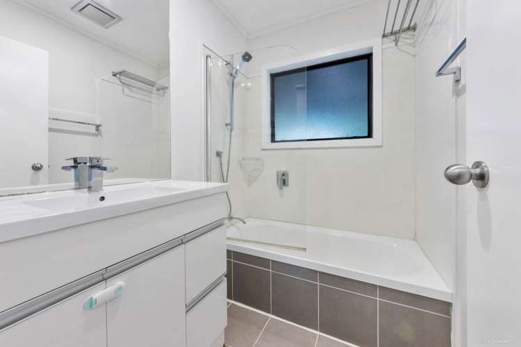 6b Barrack Road Mount Wellington_11
