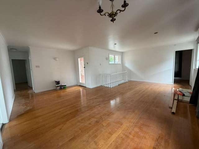 Charming Mt Eden 3BR Home w/ Parking