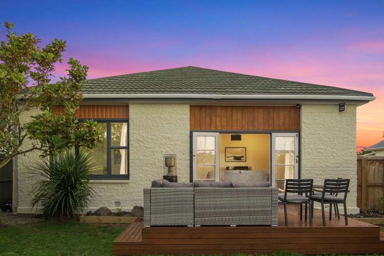 8 Wildberry Street Woolston_16