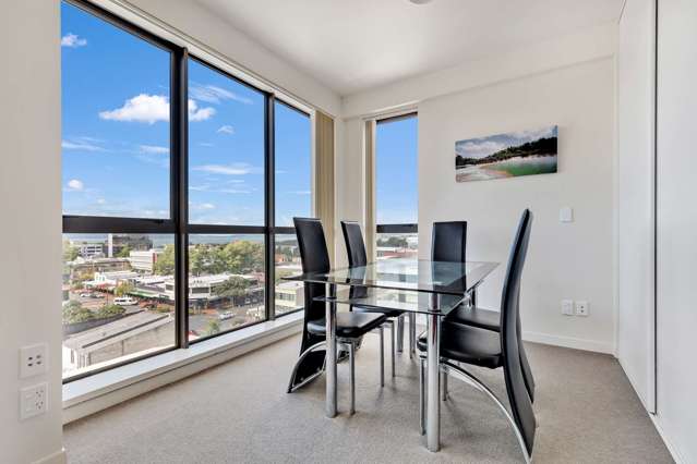 CBD Apartment Living with Lake Views!