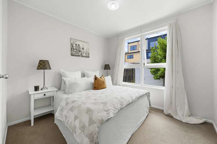 8A White Road Manurewa_10