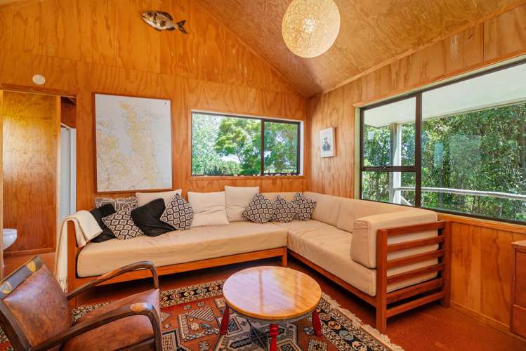 248 Sh25 Kuaotunu_21