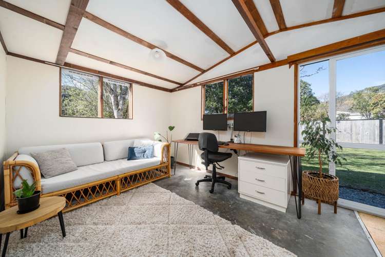 89 Hine Road Wainuiomata_18
