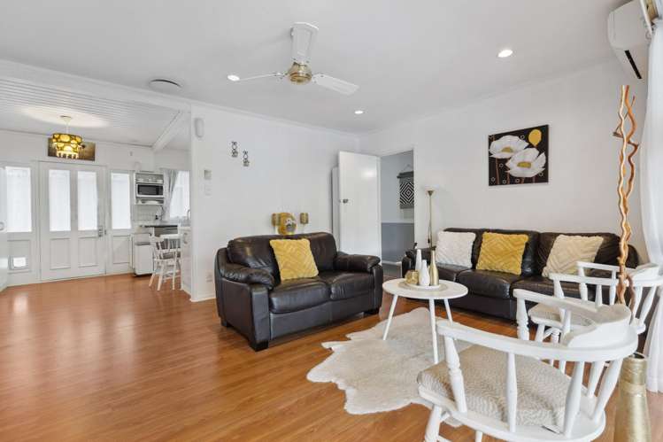 45 Tomin Road Glenview_5