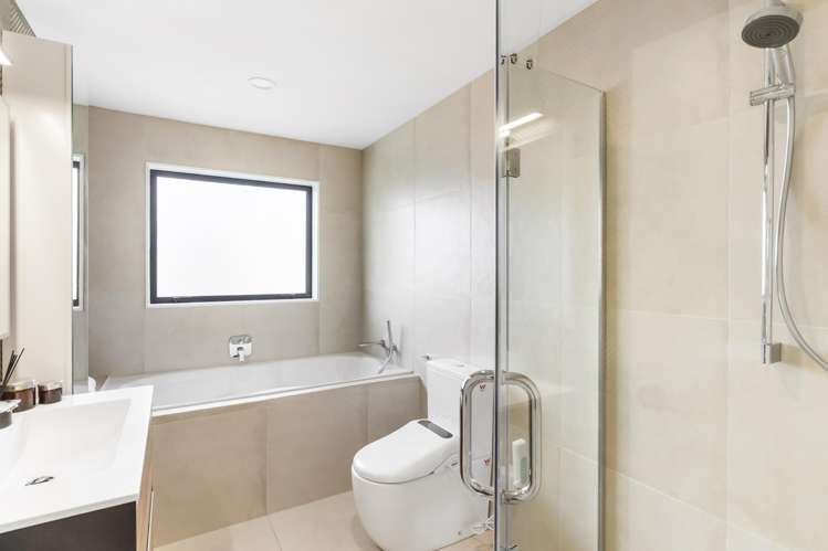 91 Riverhead Point Drive Riverhead_12