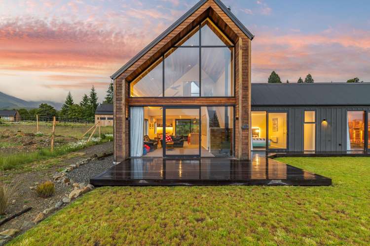 50 Luge Loop Castle Hill_4