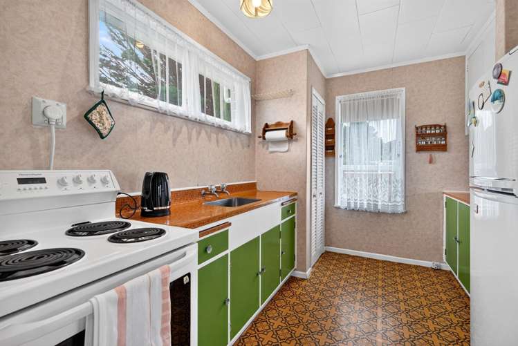 1 Kumeroa Grove Wainuiomata_6