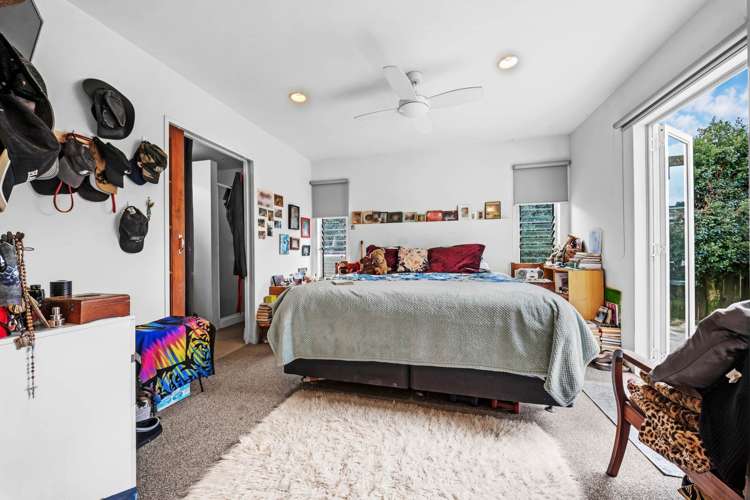 274 Royal Road Massey_8