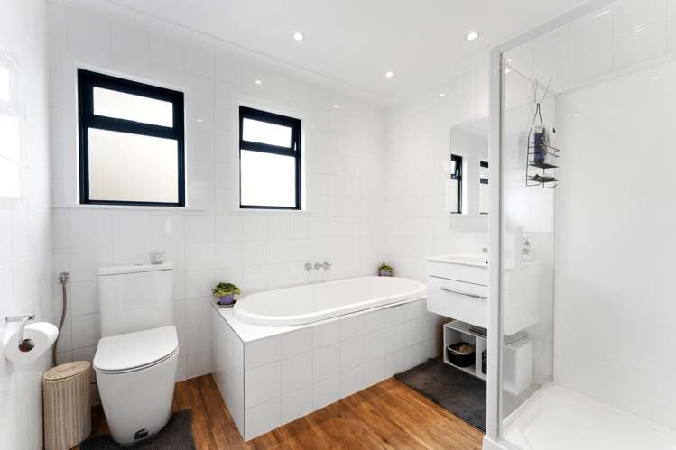 5 Balmoral Crescent Springvale_12