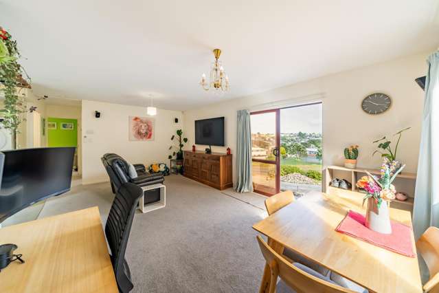 26 Omapere Street Waitangirua_2