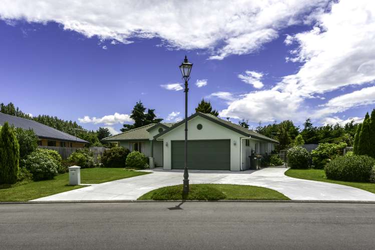 10 Craigieburn Street Darfield_17