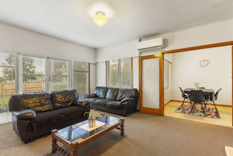 4208 Great North Road Glendene_8