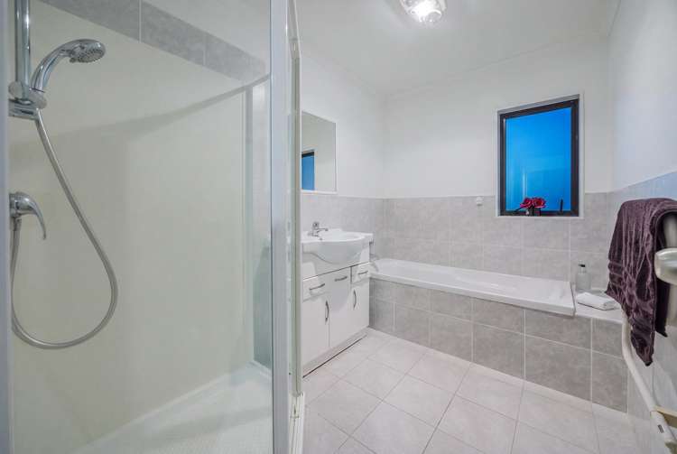 147 Keri Vista Rise Papakura_15