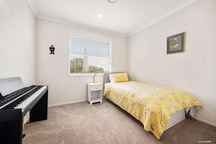 2 Westerley Place Long Bay_16