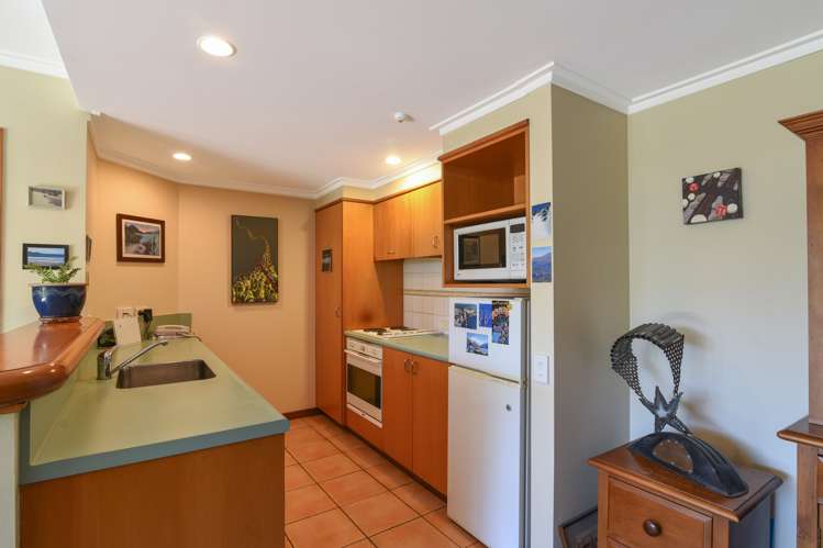 203/139 Fernhill Road Fernhill/Sunshine Bay_6