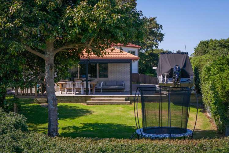 97 Koutunui Road Athenree_1