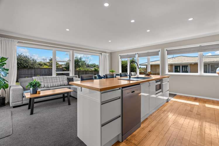 82 Kingswood Road Brookfield_4