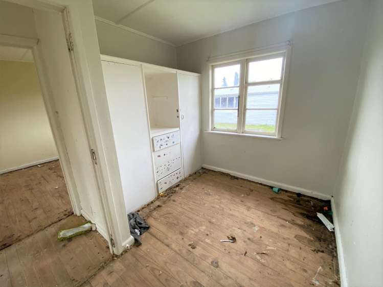 32 Clyde Street Tokoroa_11