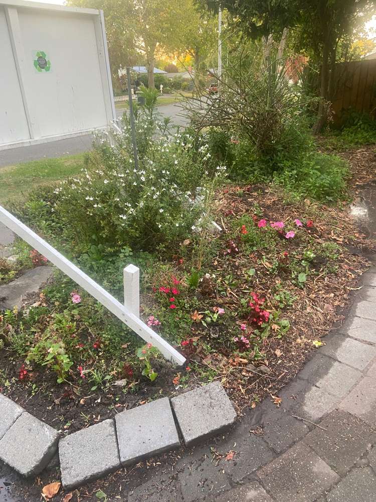 55 Woodbury Street Russley_31