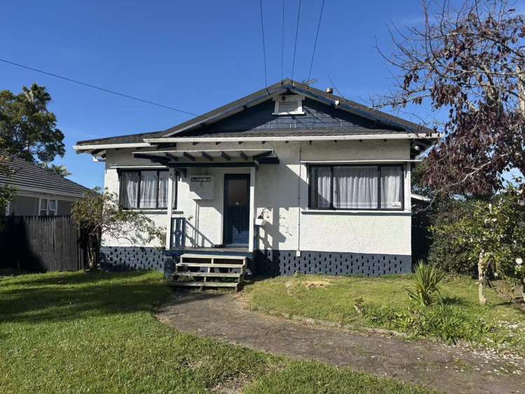 77 Hill Road_0