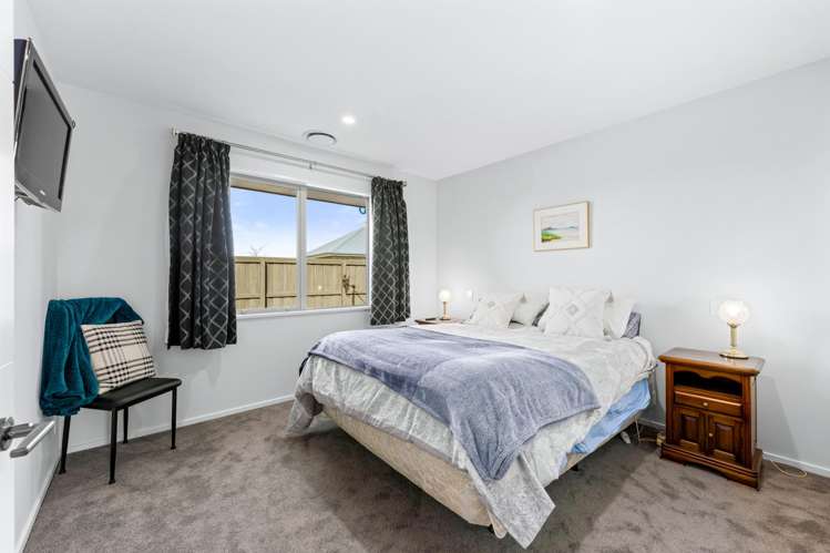 5 Coopworth Mews West Melton_26