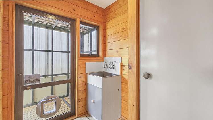 18a Whitworth Road Utuhina_12