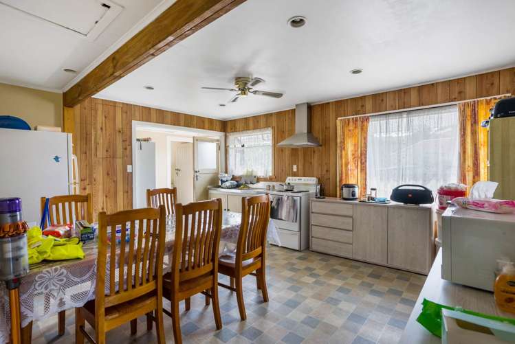 5 Nola Crescent Otara_13