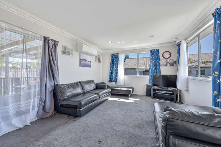 9 Frobisher Way Clendon Park_7