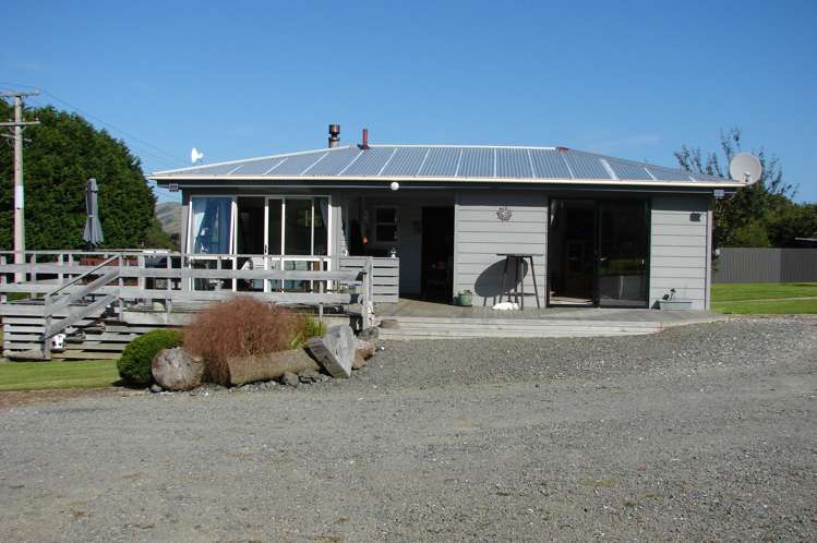 586 Niagara-Waikawa Road Waikawa_7