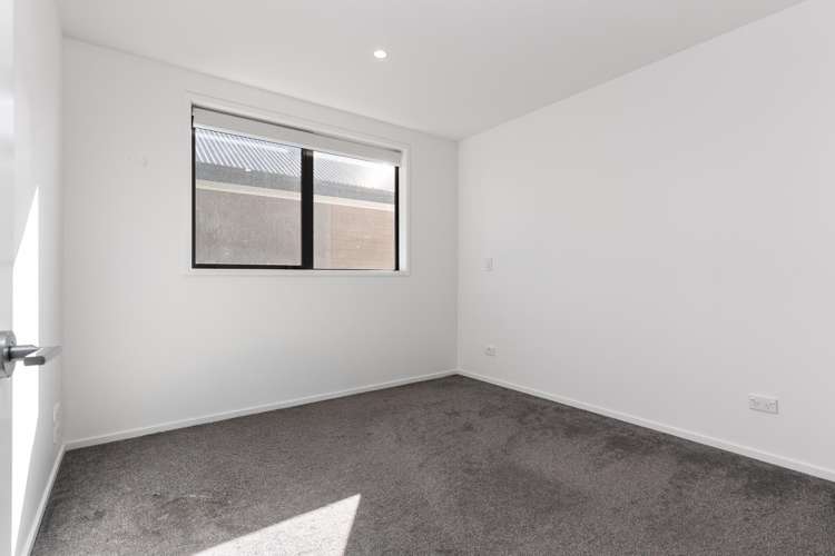 Unit 1/21 Hargest Crescent Sydenham_8