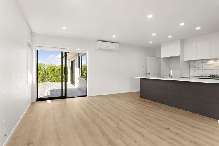 50 Siren Street_4