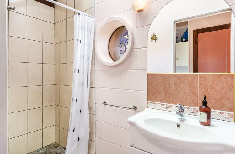 95 Rokino Road Hilltop_12