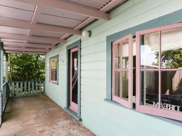 816 Lawrence Street Akina_24