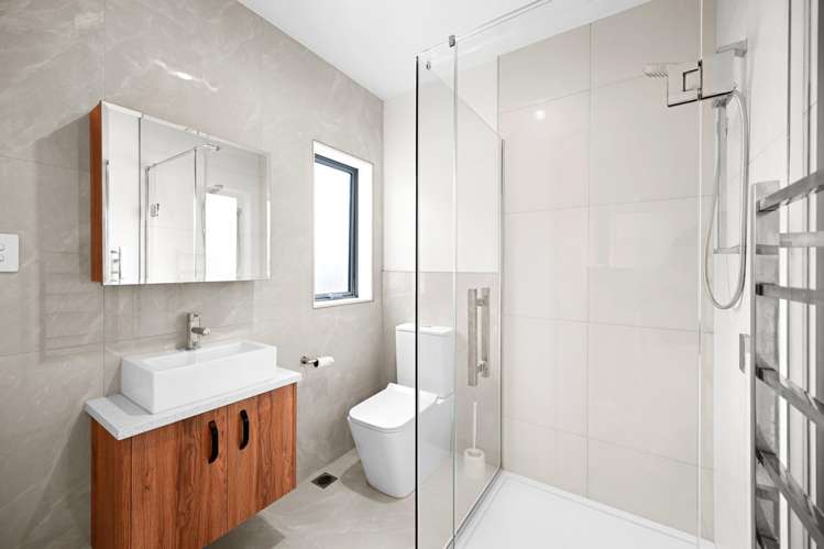 1/14 Hammond Street Hamilton Central_11