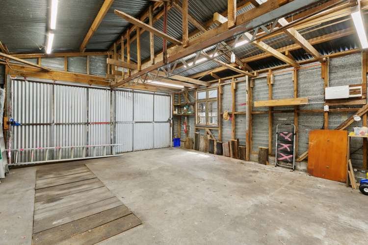 401 Koru Road Koru_18