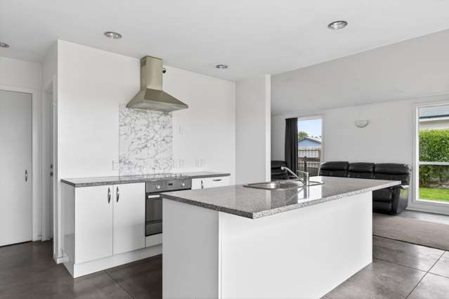 8 Parker Street Elgin_2