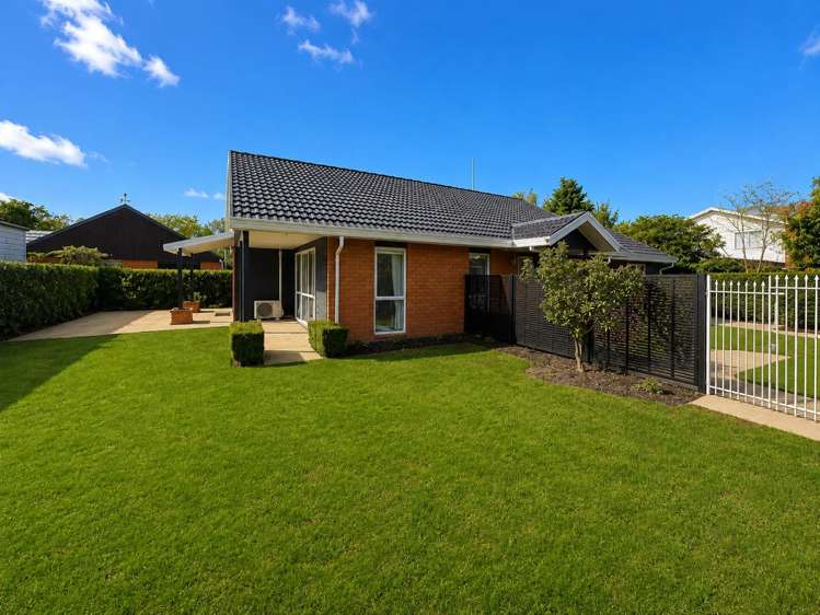 6 Rowanwood Close 1447_16