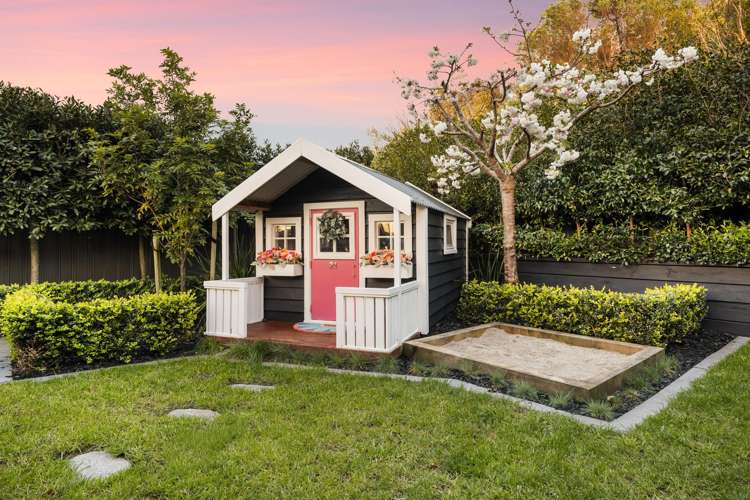 21 Blacklock Road Pyes Pa_16