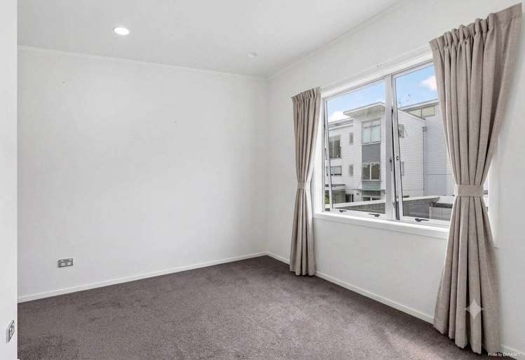 42/3 Wagener Place Mt Albert_5