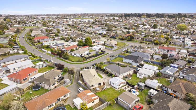 58 Sandown Crescent Aranui_16