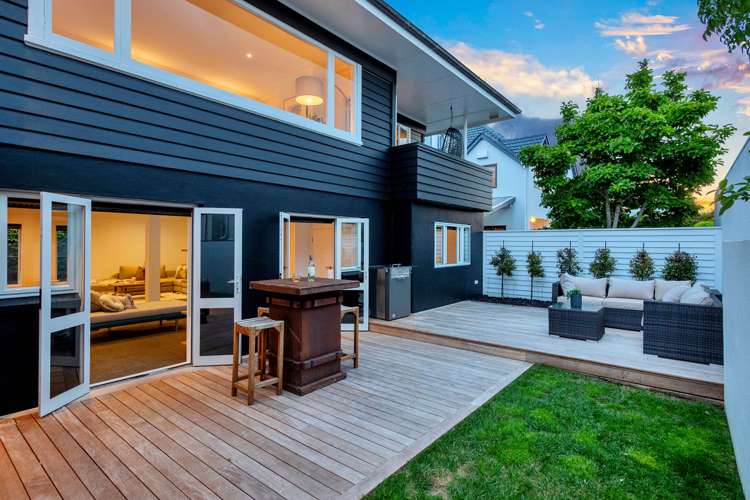 1/24 Ocean View Road Milford_23