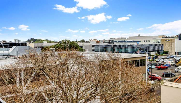 418/9 Madeira Lane Grafton_14