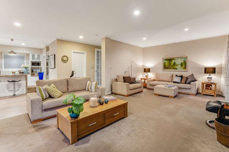 2 Pescara Point Karaka_6