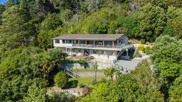 424 Port Underwood Road Whatamango Bay_1