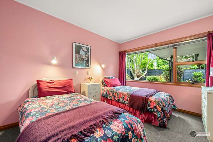 37 Kebbell Grove Epuni_12