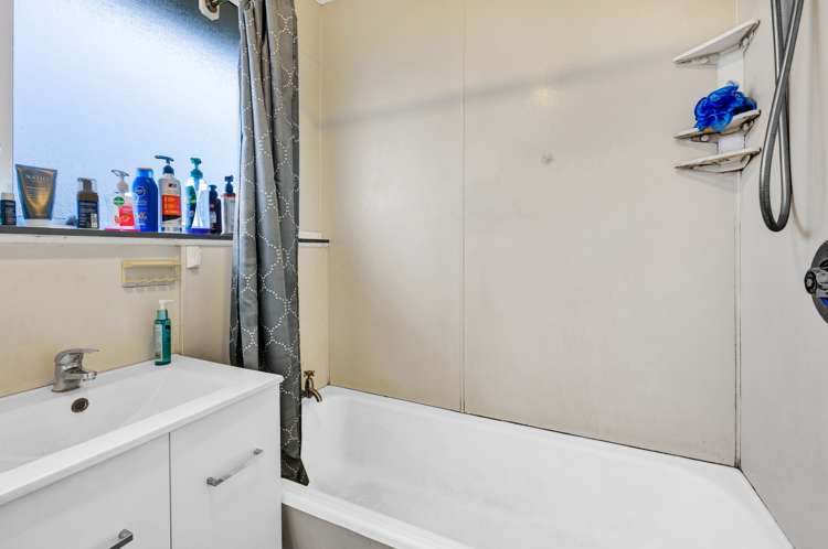 160 Glover Road Hawera_15