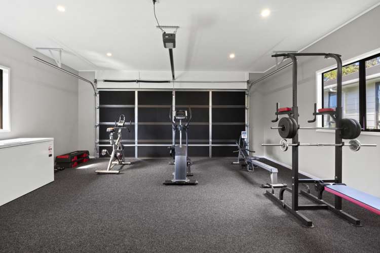 1124 Awhitu Road Waiuku_12