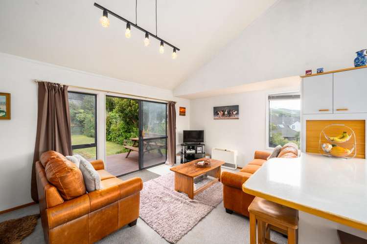 5 Longmont Terrace Churton Park_6