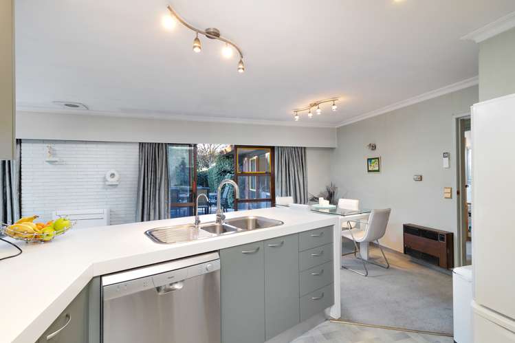 16 Exeter Street Stoke_5